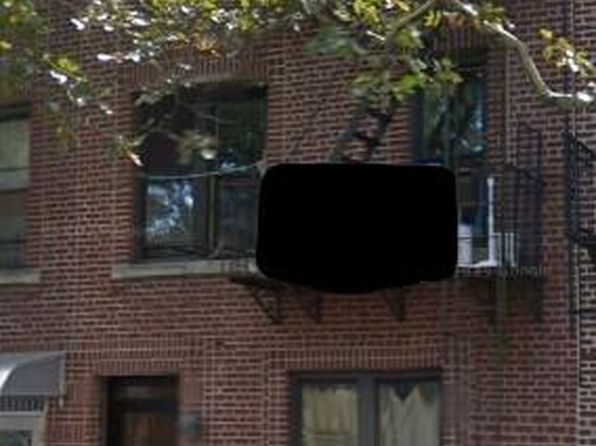 658 46th St, Brooklyn, NY 11220