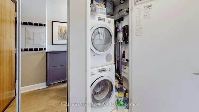 Additional image 32 of 500 Sherbourne St Unit 2010