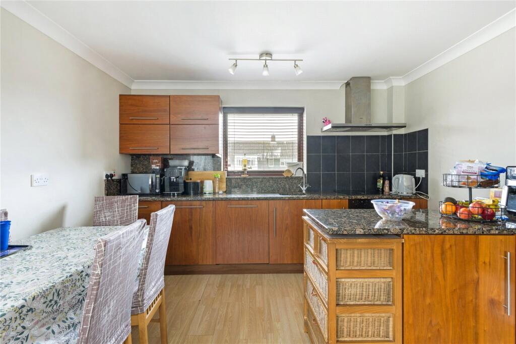 Additional image 5 of Kennesbourne Court, Tuffnells Way, Harpenden, Hertfordshire, AL5