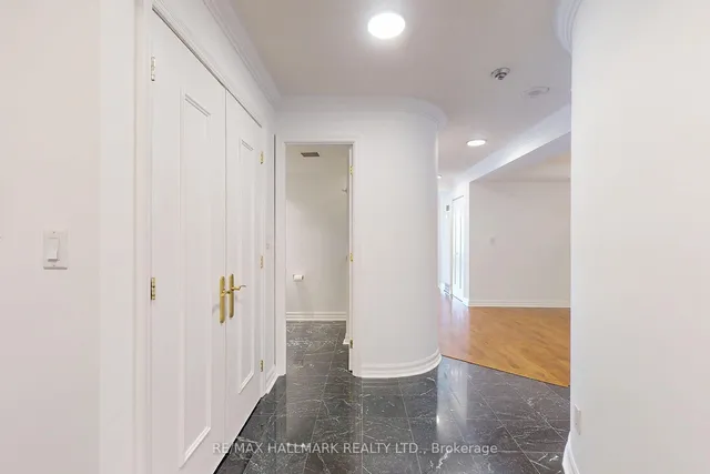 Additional image 8 of 2727 Yonge St Unit 609