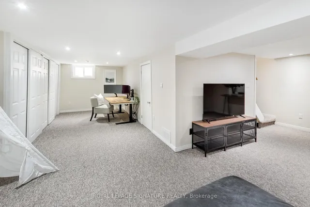 Additional image 32 of 26 Fulham Dr