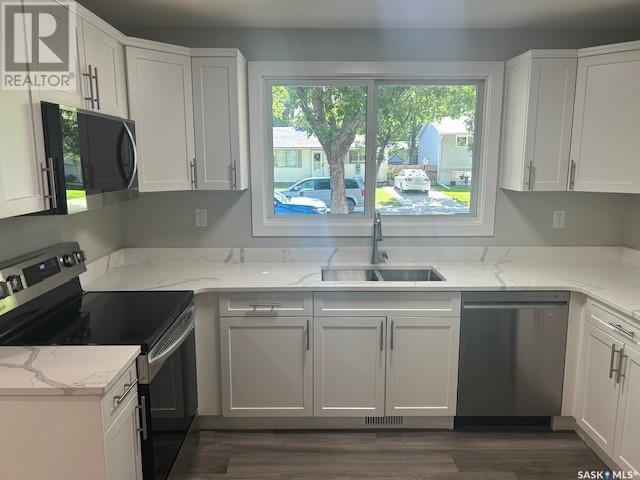 10 Fisher STREET|Regina, Saskatchewan S4N1N6