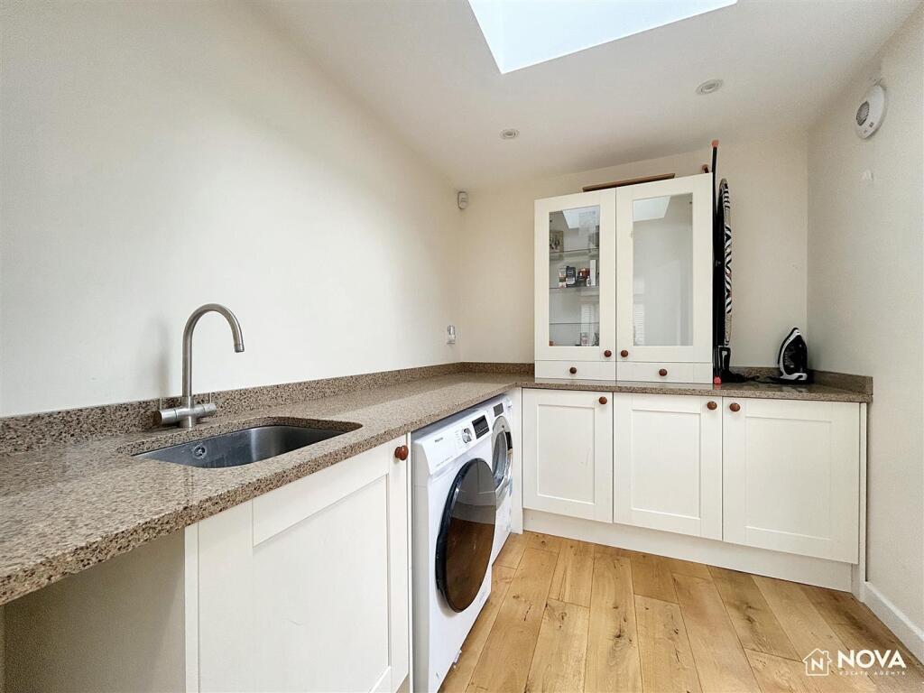 Additional image 10 of Wroxham Way, Harpenden