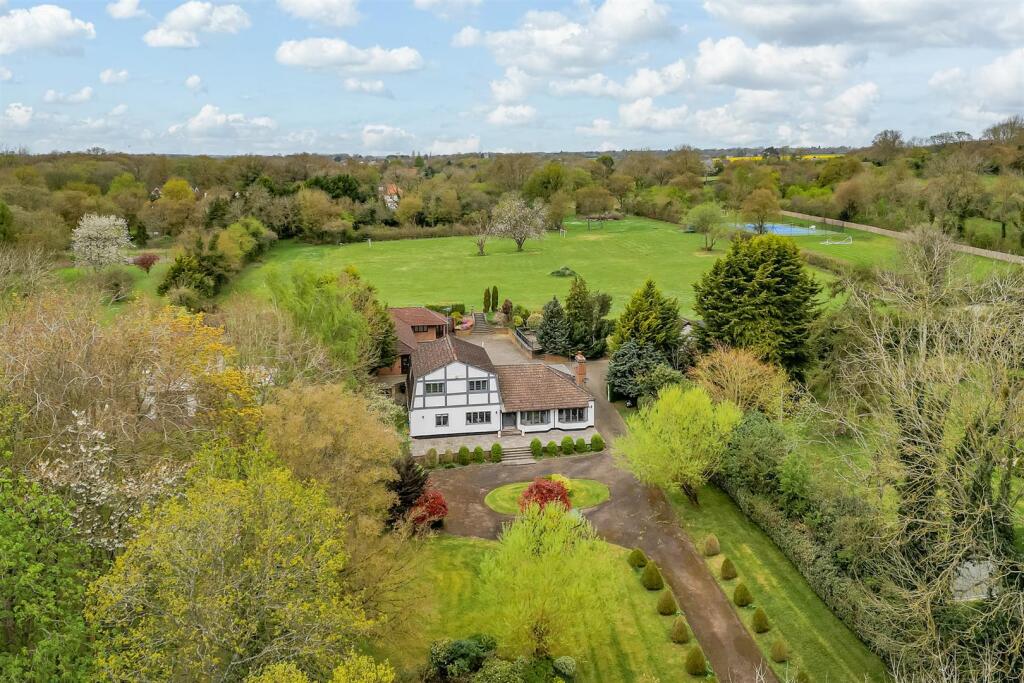 Additional image 24 of Reynards Road, Welwyn