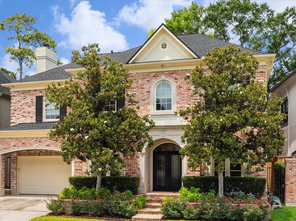 210 Park Laureate Dr, Houston, TX 77024
