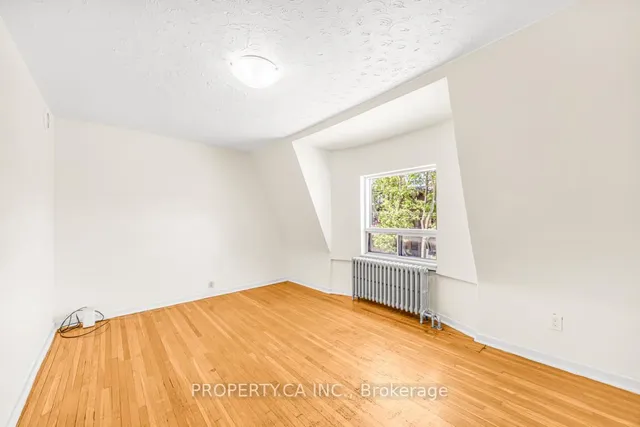 Additional image 17 of 889 Palmerston Ave