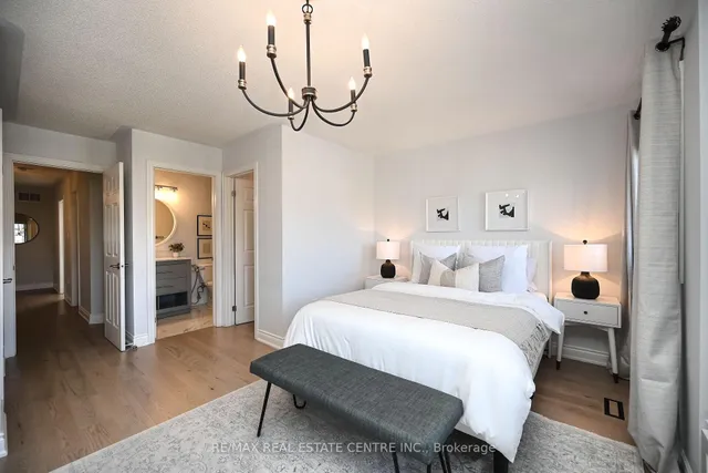 房产图片 26 - 24 Sloan Dr