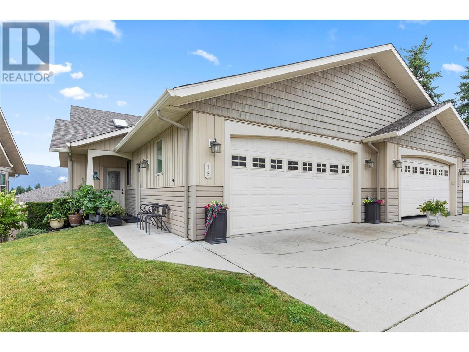 2751 15 Avenue NE Unit# 15|Salmon Arm, British Columbia V1E0B5