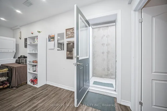 Additional image 42 of 51 Bucksaw St