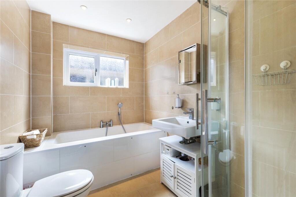 Additional image 15 of Welbeck Rise, Harpenden, Hertfordshire, AL5