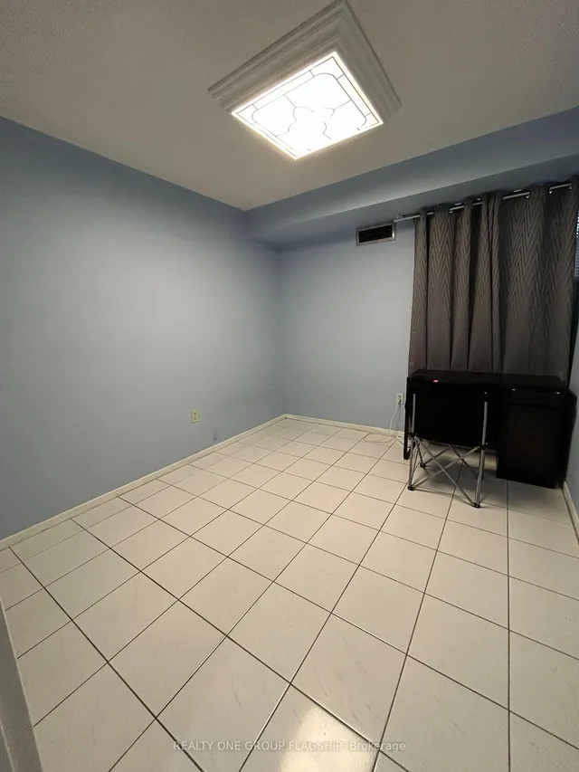 Additional image 7 of 10 Tobermory Dr Unit 1205