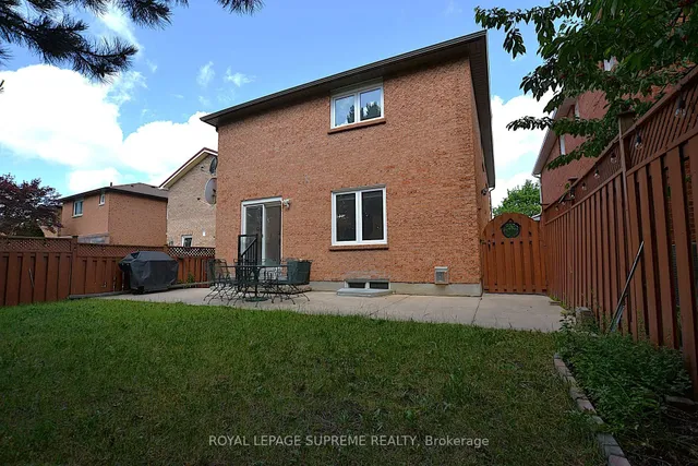 房产图片 39 - 514 Petawawa Cres