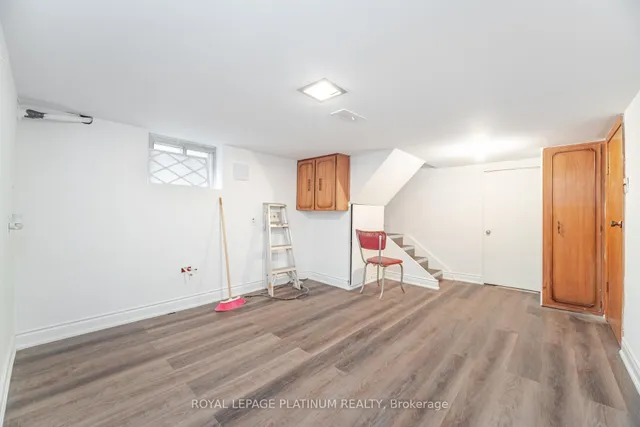 Additional image 9 of 79 Manitoba St