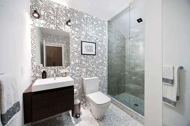 Additional image 33 of 50 Bartlett Ave Unit 4