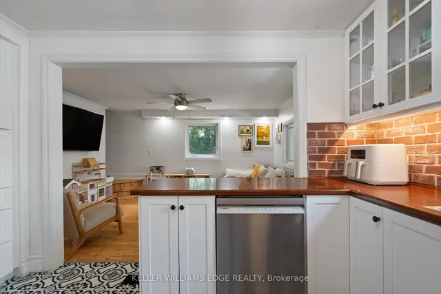 Additional image 17 of 376 OLD GUELPH Rd