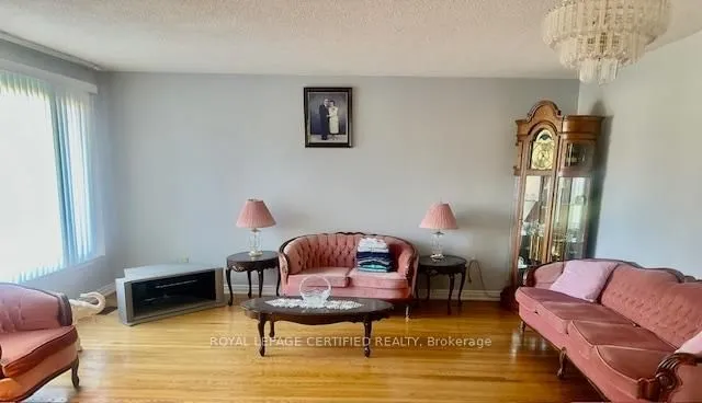 房产图片 17 - 36 Watson Cres