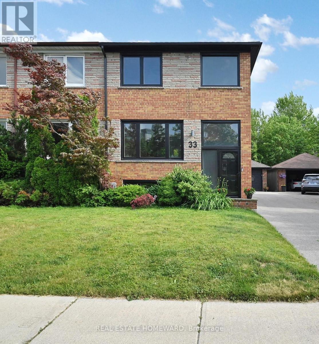 33 GRAYSTONE GARDENS|Toronto (Islington-City Centre West), Ontario M8Z3C2