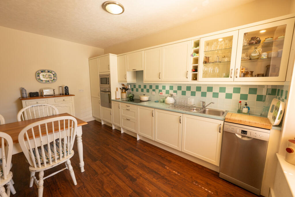 Additional image 9 of St. Catherine Street, Banff, AB45