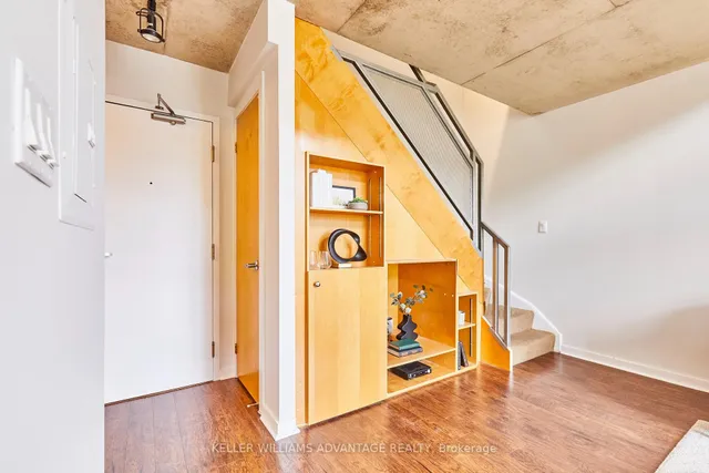 Additional image 15 of 800 King St Unit 201