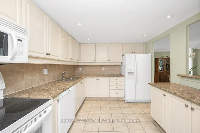 Additional image 16 of 2121 Lakeshore Rd Unit 203