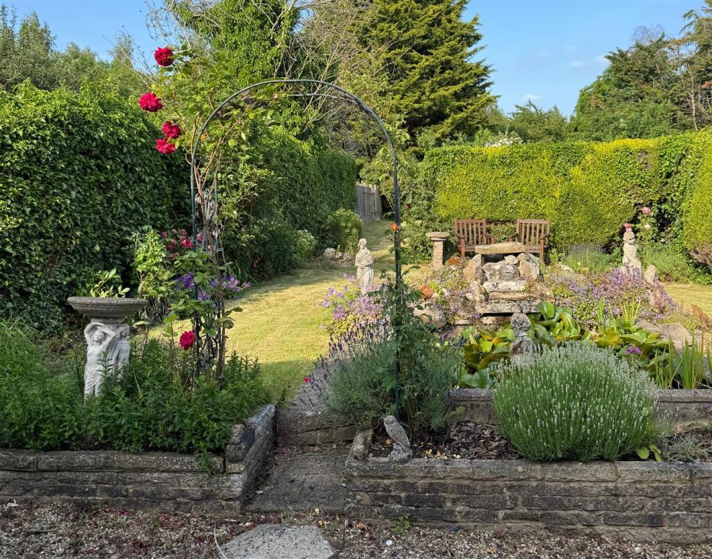 Additional image 15 of Marshalls Way, Wheathampstead, St. Albans