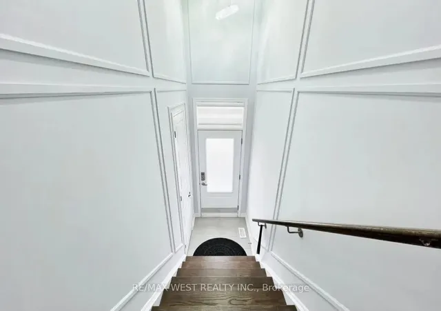 Additional image 3 of 975 Whitlock Ave Unit 20