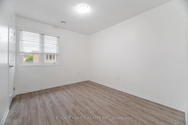 房产图片 32 - 319 麦克杜格尔交汇处