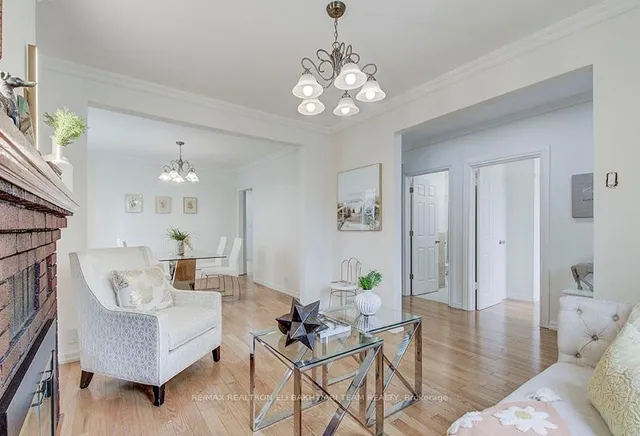 Additional image 24 of 29 Roseland Dr