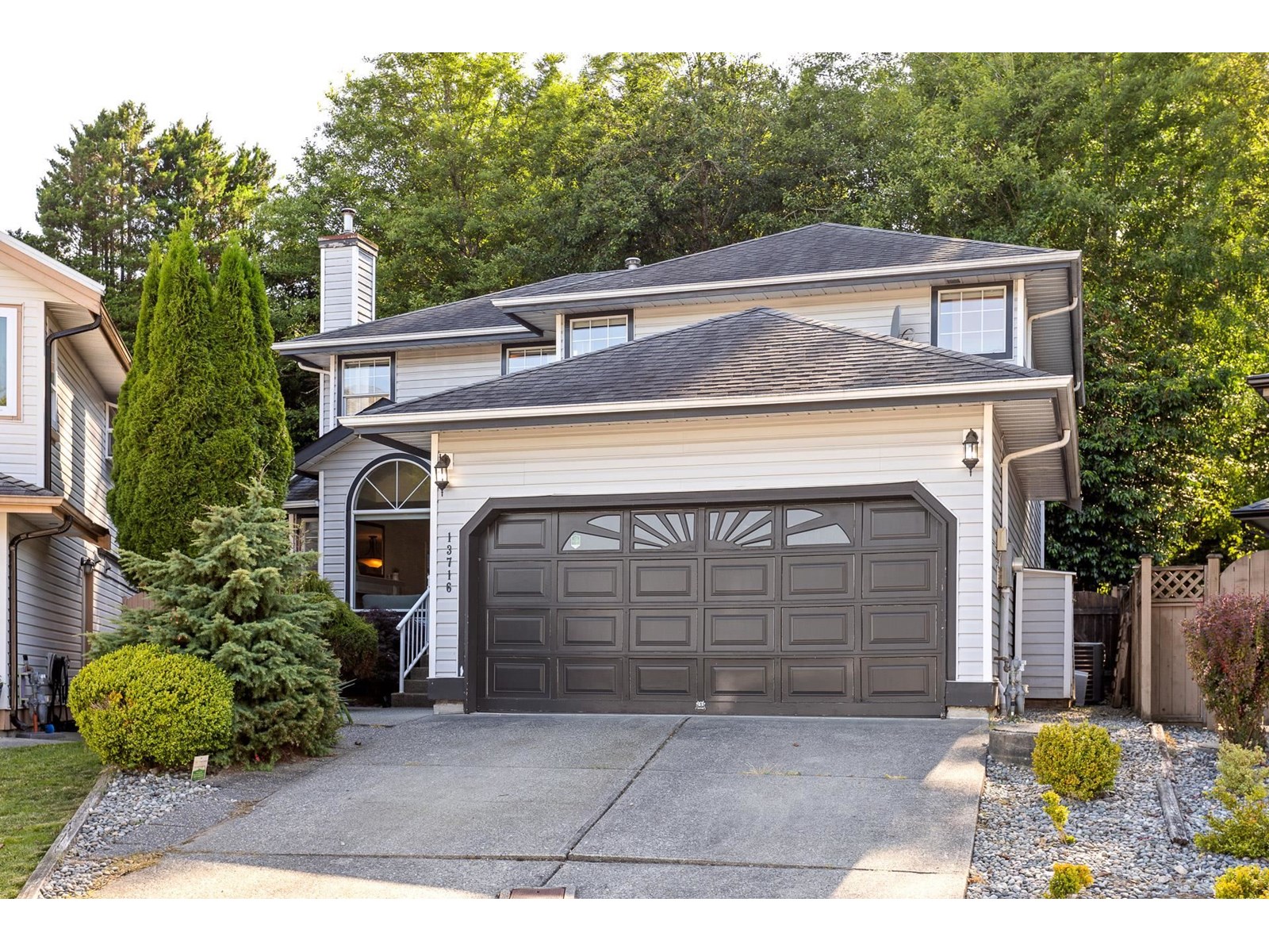 13716 63B AVENUE|Surrey, British Columbia V3X3J7