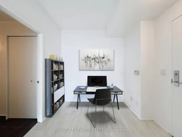 Additional image 14 of 150 East Liberty St Unit 2804