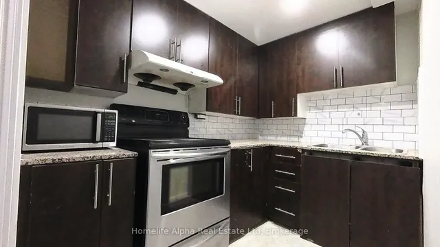 Additional image 2 of 3 Floribunda Cres