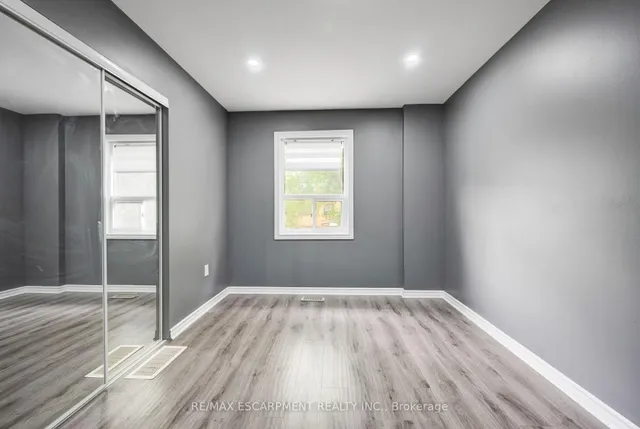 Additional image 32 of 61 Clarence St