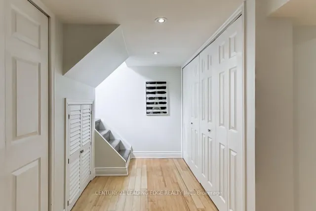 Additional image 21 of 63 DELWOOD Dr