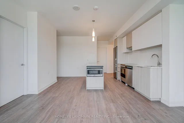 Additional image 6 of 203 College St Unit 1204