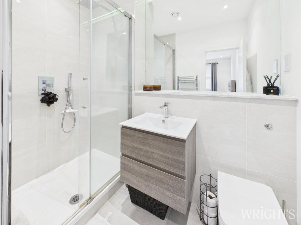 Additional image 9 of Great North Road, Hatfield, AL9