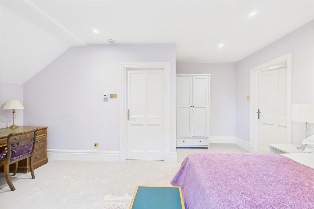 Additional image 24 of Mulberry House, Woodside AL9 6DD