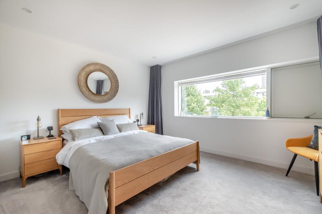 Additional image 32 of Gabriel Square, St. Albans, Hertfordshire