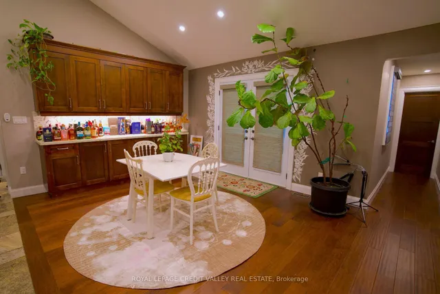 Additional image 10 of 28 Sunnyhurst Ave