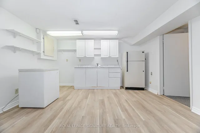 Additional image 37 of 70 Regatta Cres