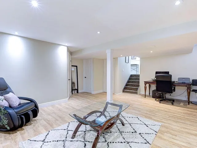 Additional image 45 of 841 Coulson Ave