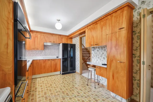 Additional image 11 of 3212 Cedartree Cres