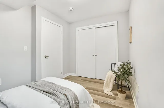 Additional image 44 of 527 Shaver Rd Unit 7