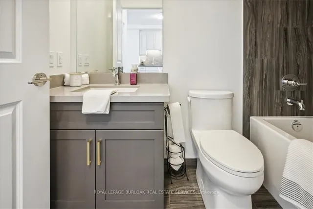 Additional image 15 of 2007 James St Unit 508