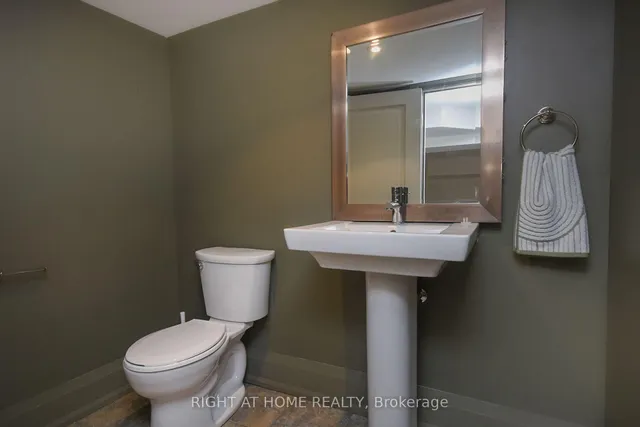 Additional image 38 of 104 Summerhill Ave