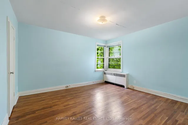 Additional image 33 of 15 Warwick Ave Unit 3