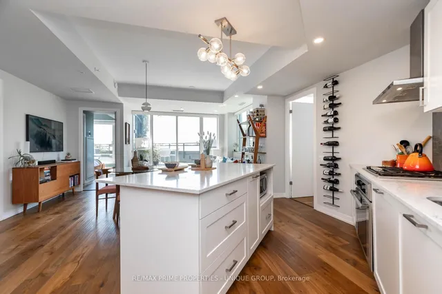 Additional image 15 of 38 Howard Park Ave Unit 618