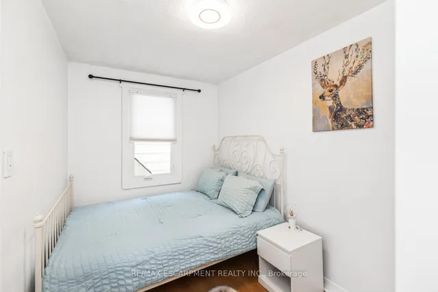 Additional image 16 of 167 TOLTON Ave