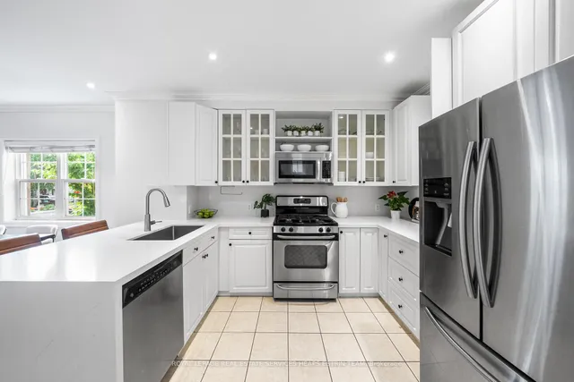 Additional image 8 of 284 Broadway Ave