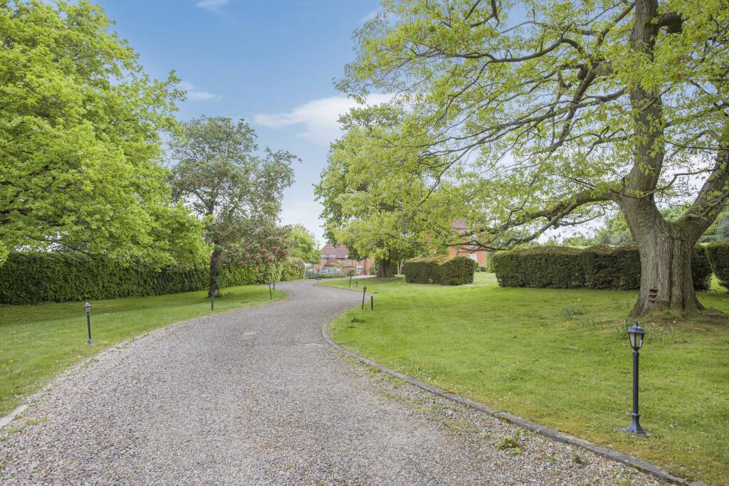 Additional image 37 of Fairshot Court, Woodcock Hill, Sandridge, St. Albans, Hertfordshire
