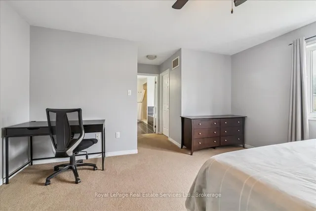 房产图片 25 - 64 Newport Cres